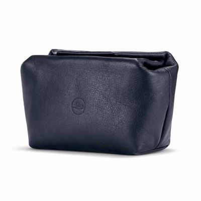  Soft pouch magnetic-closer size S leather blue